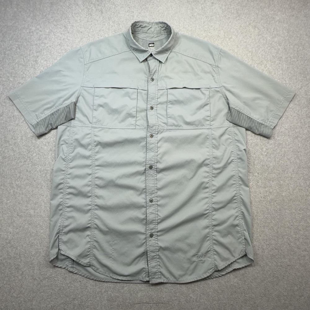 REI Sahara Shirt Mens LT Gray Short Sleeve Stretch Hiking Top Vented Performance